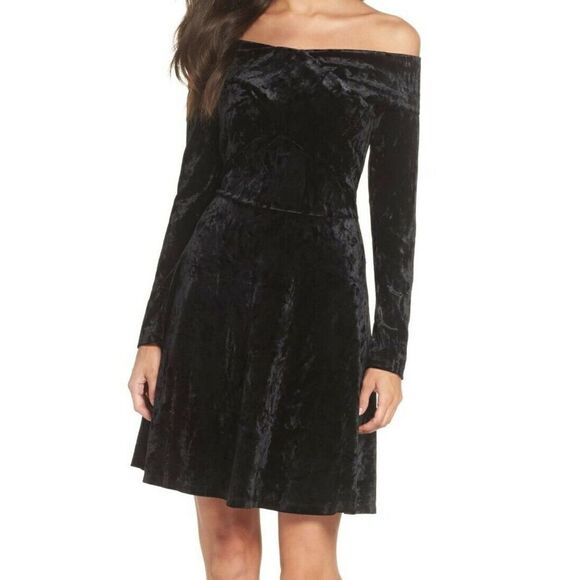 R-19 Chelsea 28 Velvet Black Fit & Flare Off the Shoulder Velvet Dress Sz M - Picture 1 of 1